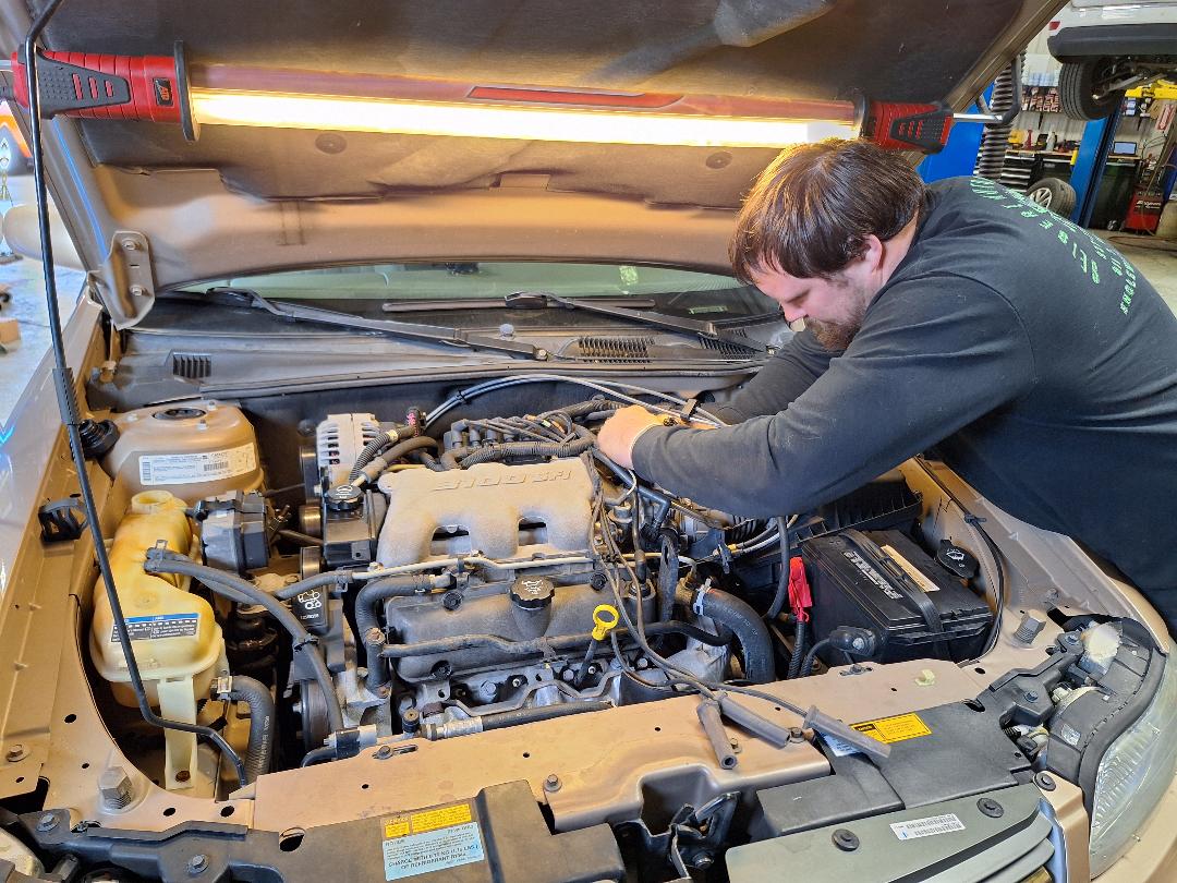 Check Engine Light In Englewood, OH Check Engine Light In Englewood, OH